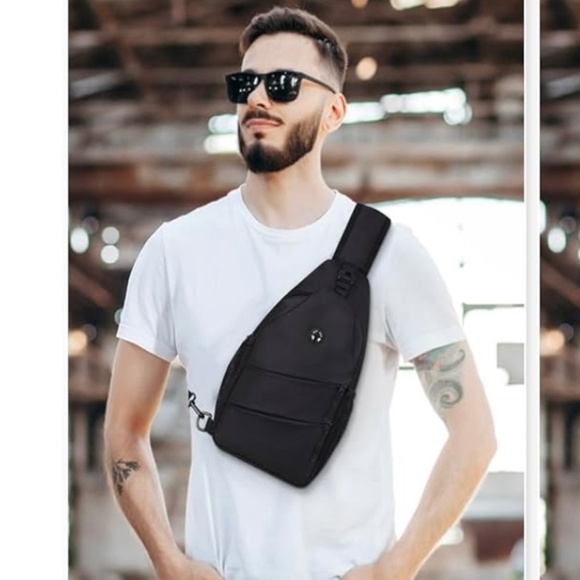 Crossbody Bag, OS, Convertible shoulder strip, Backpack, Black, NWOT - Picture 6 of 6